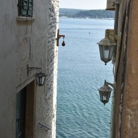 Vue plongeante sur la mer